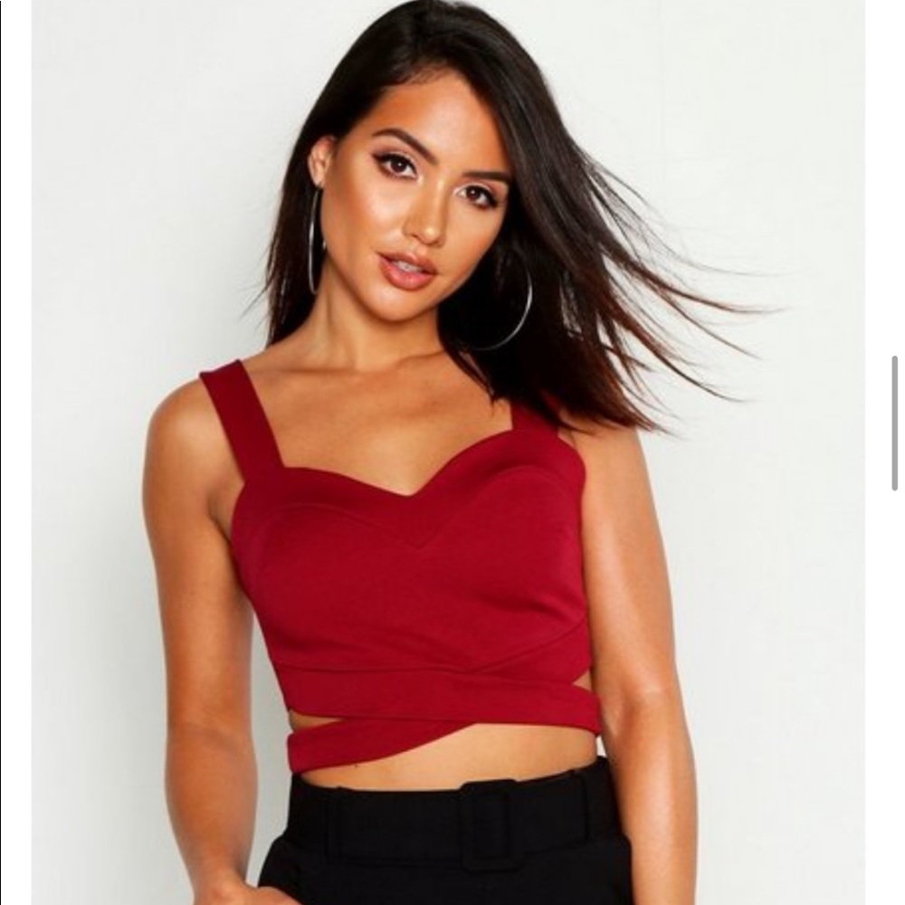 Boohoo maroon crop top